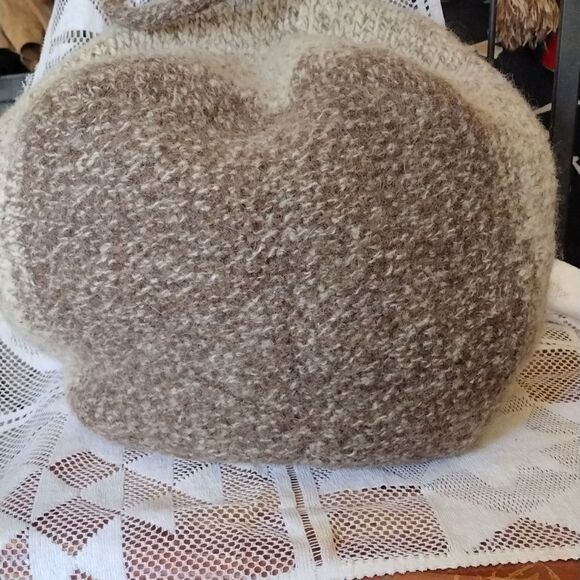 Hand crafted knit bag - Picture 4 of 4